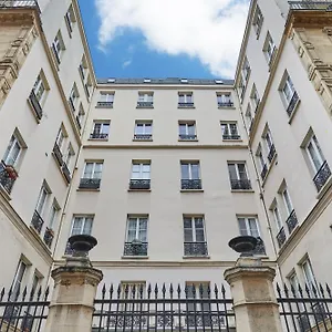 Center Of By Prestige Parigi